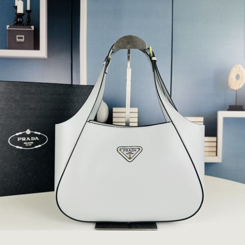 Pra*a shopping bags